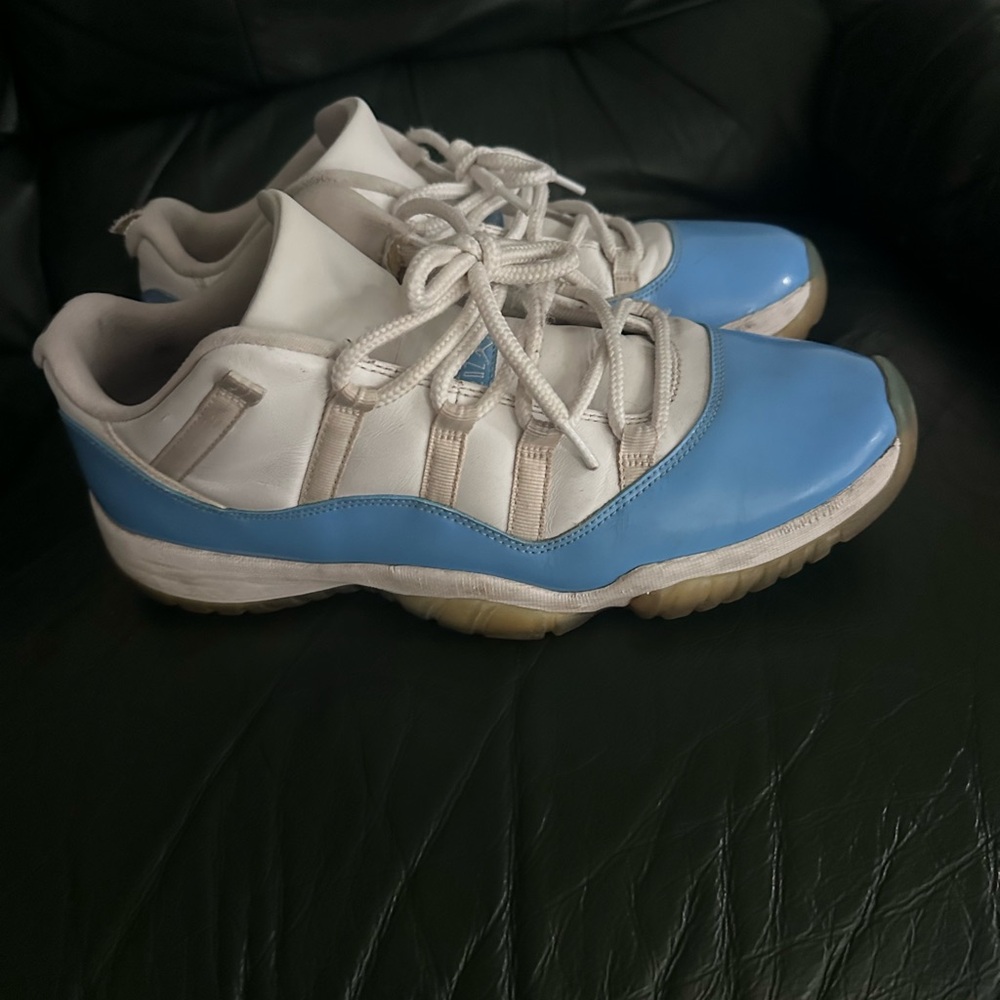 Jordan 11 low Carolina blue